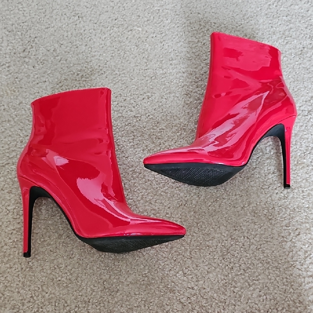 Azalea Wang Sleek Red Patent Heeled Boots Size 8.5